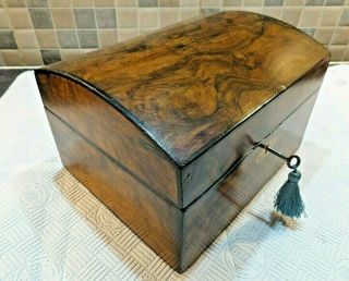 Georgian Burr Walnut Veneered Box With Relined Interior - Lock & Key