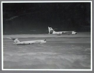 Vickers Valiant Inflight Refueling Hp Victor Large Vintage Air Ministry Photo