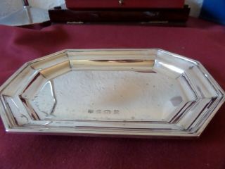 181 Grams,  A Very Heavy Gauge Fully Hallmarked Solid Silver Gravy Boat Stand