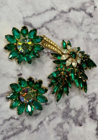 Vintage 1950s Emerald Green Rhinestone Brooch And Earring Set