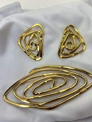 Vintage Avon Large Abstract Gold Tone Brooch And Earring Set