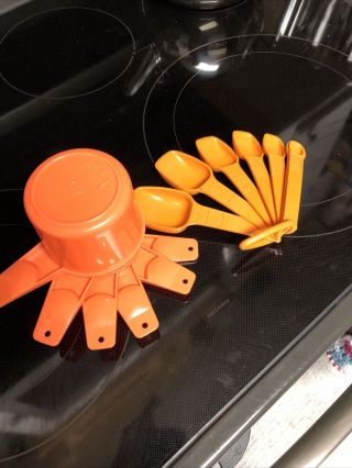 Vintage Orange Complete Set Of Tupperware Kitchen Measuring Cups And Spoons,  Vgc