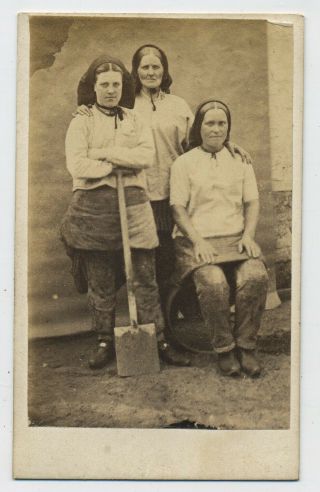 Antique Cdv Photograph Of Three Wigan Pit Brow Women By G.  Moore Liverpool D3