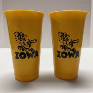 Vintage University Of Iowa Hawkeyes Football Herky The Hawk Hard Plastic Cups