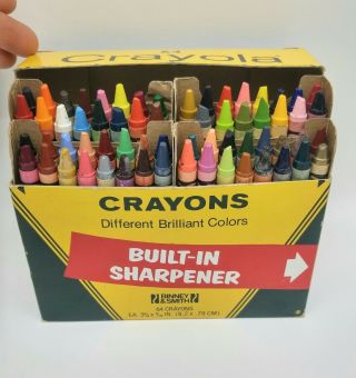 Vintage Binney & Smith Crayola Crayons Box of 64 w/ Built - In Sharpener 2