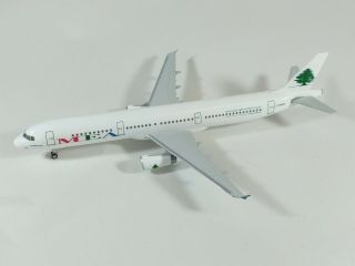 Mea Middle East Airlines Airbus A321 Aircraft Model 1:200 Scale Hogan Wings Read