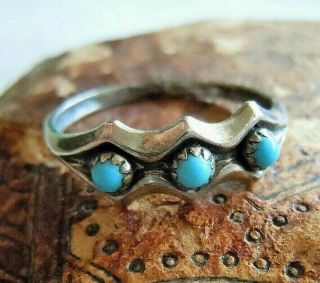 Vintage Southwest Zuni Petit Point Snake Eye Turquoise Sterling Ring,  Size 8