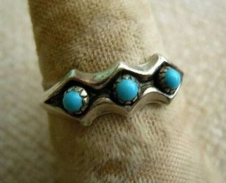 Vintage SouthWest Zuni Petit Point Snake Eye Turquoise Sterling Ring,  Size 8 3