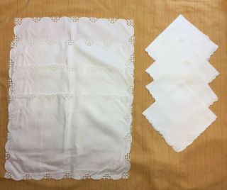 Vintage Set 4 Embroidered White Cotton Linen Embroidered Placemats And 4 Napkins