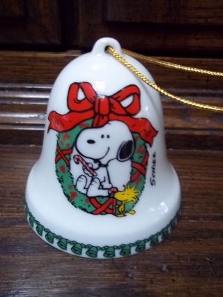 Vintage Peanuts Snoopy 1978 Ceramic Bell Ornament Ufs