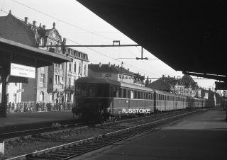 2 X 35mm Railway Negatives - E5 25 112 At Lörrach,  Germany 1955 (2 Views)