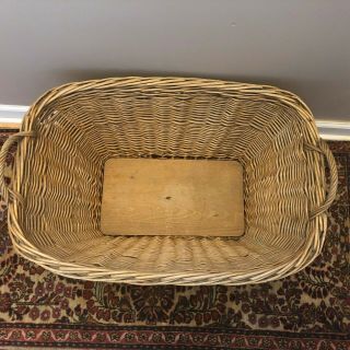 Primitive Antique Vtg Laundry Room Basket Farmhouse Wooden Bottom Wicker Oval