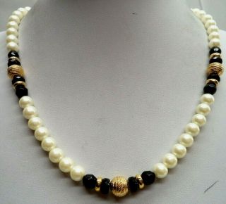 Stunning Vintage Estate Black & White Pearl Bead 24 " Necklace 4026v