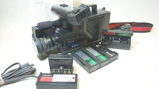 Vintage Sony Ccd - V8af Camcorder Bundle & Case