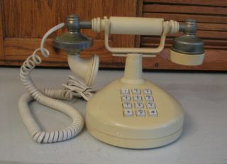 Vintage French Style Radio Shack Push Button Telephone Phone Model No.  43 - 330