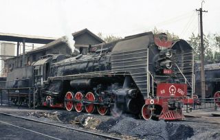 35mm Slide China / Chinese Steam Railway Qj1061 Xi’an May 1984