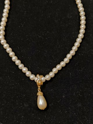Vintage Avon Pearl Drop Pendant Crystal Gold Tone Necklace Bridal Elegant