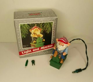 Vtg Hallmark Keepsake 1989 Tiny Tinker Magic Light And Motion Christmas Ornament