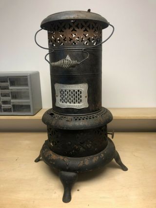Vintage Perfection No.  525 Smokeless Kerosene Oil Heater