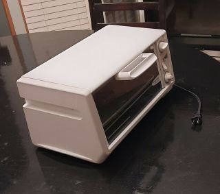 Vintage Black & Decker Spacemaker Toaster