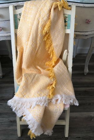 Vintage Crown Crafts Fringe Throw Blanket Yellow/ White Honeycomb Hearts