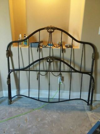 Wrought Iron Queen Size Headboard & Footboard Bed