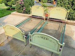 2 Of Vintage Twin Size Metal Simmons Bed Frame & Spring