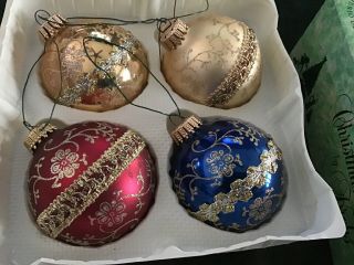 Vintage Christmas By Krebs 4 Hand Decorated Glass Ornaments With Crowns Holidays