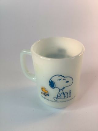 Vintage Fire King Milk Glass Mug Cup Snoopy Woodstock I 