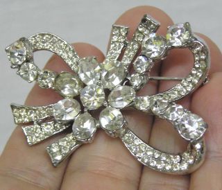 Vintage Jewelry Sparkling Rhinestone Bow Brooch With Flower 1950s