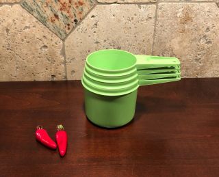 Set Of 4 Vintage Tupperware Measuring Cups Apple Green Sizes 1,  3/4,  2/3,  1/2