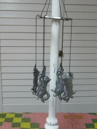 Vintage Carson Cat Wind Chimes Cast Metal,  6 Hanging Cats