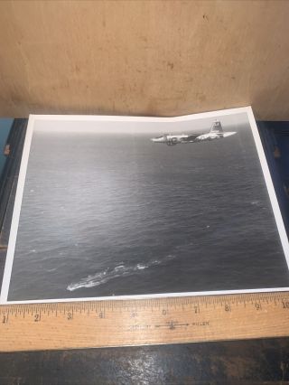 Vintage B&w 8x10 Photo Official Us Navy Plane Flying Over Rota Spain 1964.