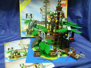 Legos Vintage Pirates 6270 Forbidden Island,  6235,  6257
