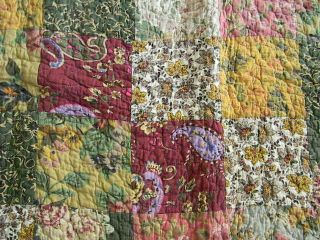 VINTAGE HAND MADE PATCH WORK LAP QUILT 3