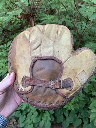 Antique Vintage Spalding Catcher’s Mitt Two Toned Buckle Back Buck Stop Model