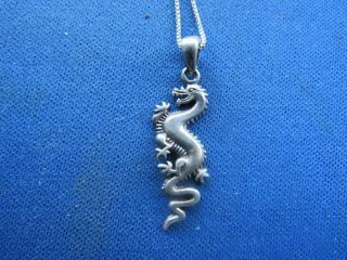 VINTAGE STERLING SILVER UNIQUE DRAGON PENDANT AND STERLING CHAIN ITALY 3