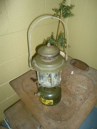 Vintage 1962 U.  S.  Army Coleman Military Lantern Gasoline Fuel,  Quadrant Globe 2