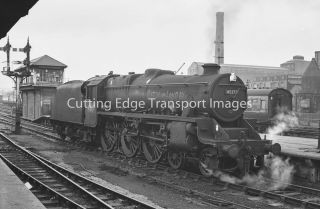 35mm Railway Negative: Black 5 45373 At Leeds City Wellington,  1960s 27/18