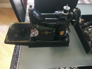 Vintage Antique Singer Sewing Machine With Case,  Foot Pedal And Accessories