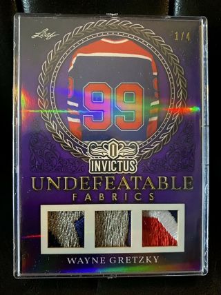 Wayne Gretzky 17/18 Leaf Invictus Undefeatable Fabrics Purple 3x Prime Patch /4