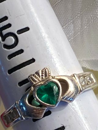 Vtg Cz Accented Sterling Silver Emerald Green Gemstone Claddagh Ring Size 6