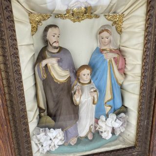 Antique Catholic Religious Shadow Box Diorama Ornate Frame Jesus Mary Joe Kitsch 2