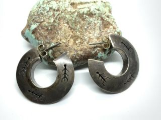 Vintage Southwest Sterling Silver Tribal Cutout Large Hoop Earrings (7.  3g)