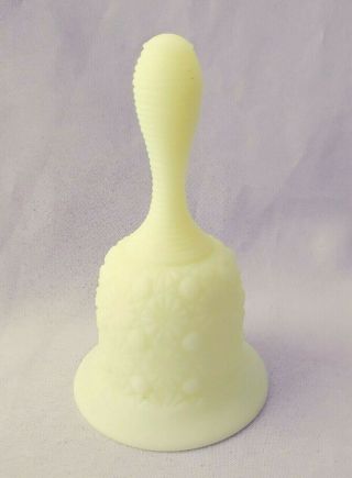 Vtg Fenton Glassware Daisy & Button Uranium Depression Glass Bell Figurine