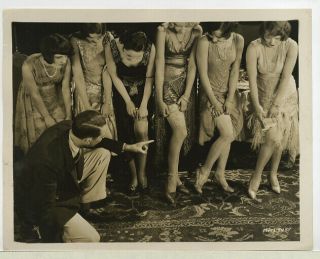 Vintage Orig 8x10 Photo Usa.  Director Monta Bell On Set Upstage 1926.  W/text