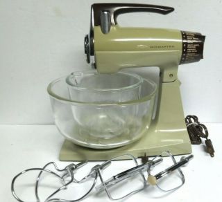 Vintage Sunbeam Stand Mixmaster Mixer Avocado Green Model 1 - 7a Fireking Bowls