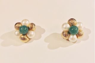 Vintage Signed Vendome 1960s Jade Green Cabochon Faux Pearl Gold Bead Earrings