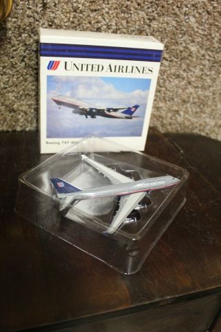 Herpa United Airlines Boeing 747 - 400 Diecast Airplane 500746 1:500 Scale
