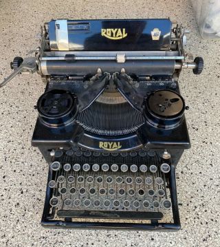 Antique/vintage Royal Typewriter W/beveled Glass Sides